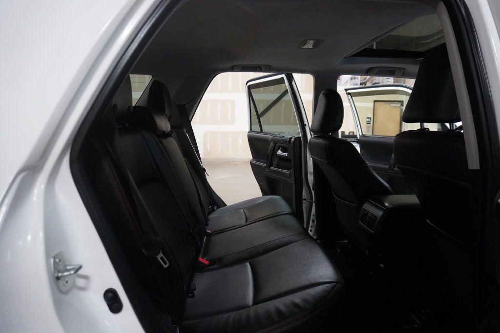 2016 Toyota 4Runner Trail Premium photo 7