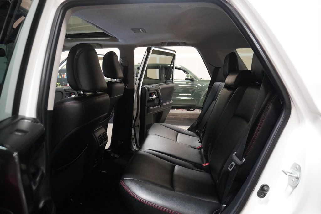2016 Toyota 4Runner Trail Premium photo 8