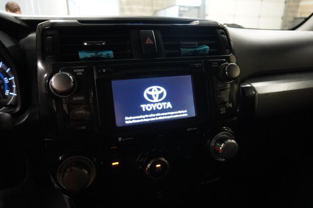 2016 Toyota 4Runner 4WD 4dr V6 TRD Pro - 23047132 - 11
