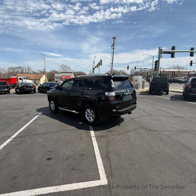 2016 Toyota 4Runner 4WD V6 SR5 W/3RD ROW SEATING PACKAGE - 22999024 - 9