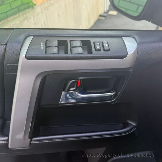 2016 Toyota 4Runner 4WD V6 SR5 W/3RD ROW SEATING PACKAGE - 22999024 - 19