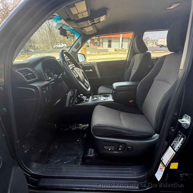 2016 Toyota 4Runner 4WD V6 SR5 W/3RD ROW SEATING PACKAGE - 22999024 - 20