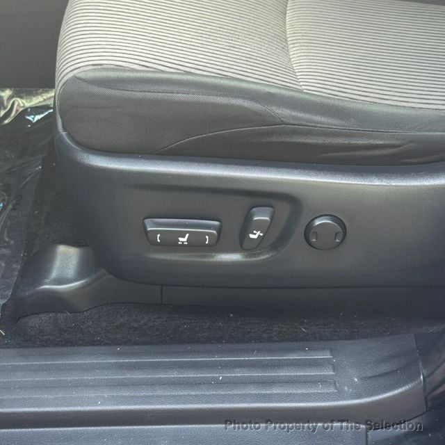 2016 Toyota 4Runner 4WD V6 SR5 W/3RD ROW SEATING PACKAGE - 22999024 - 21