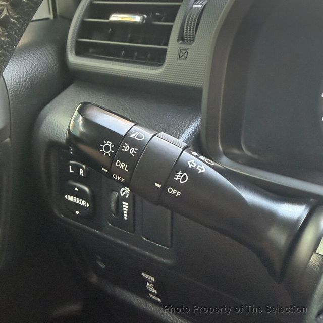 2016 Toyota 4Runner 4WD V6 SR5 W/3RD ROW SEATING PACKAGE - 22999024 - 28