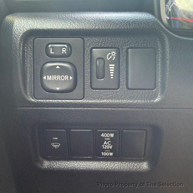 2016 Toyota 4Runner 4WD V6 SR5 W/3RD ROW SEATING PACKAGE - 22999024 - 30