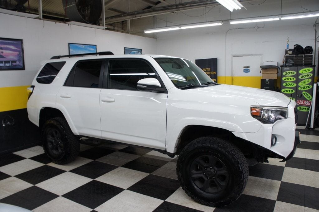 2016 Toyota 4Runner CUSTOM LIFT, OFF ROAD TIRES - 22568201 - 11