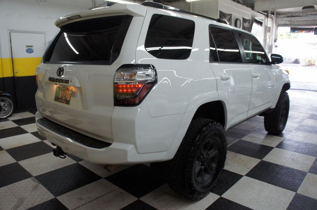 2016 Toyota 4Runner CUSTOM LIFT, OFF ROAD TIRES - 22568201 - 41