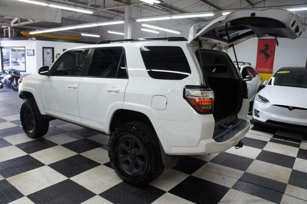 2016 Toyota 4Runner CUSTOM LIFT, OFF ROAD TIRES - 22568201 - 43