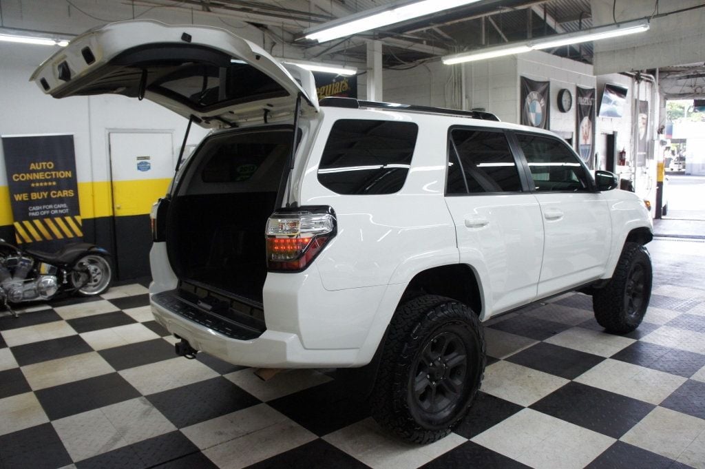 2016 Toyota 4Runner CUSTOM LIFT, OFF ROAD TIRES - 22568201 - 7