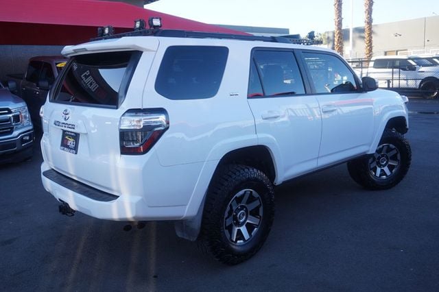 2016 Toyota 4Runner LIFTED, 4WD, PREMIUM PKG, MOON ROOF,BACKUP CAMERA,THIRD ROW SEAT - 22943433 - 5