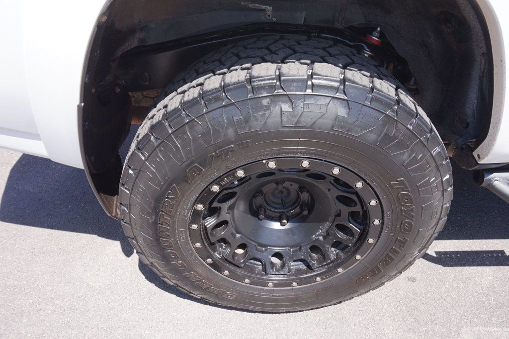2016 Toyota 4Runner SR5 photo 14