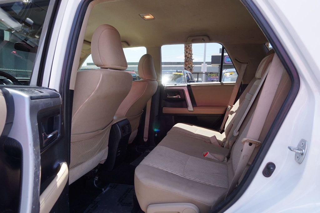 2016 Toyota 4Runner SR5 photo 18