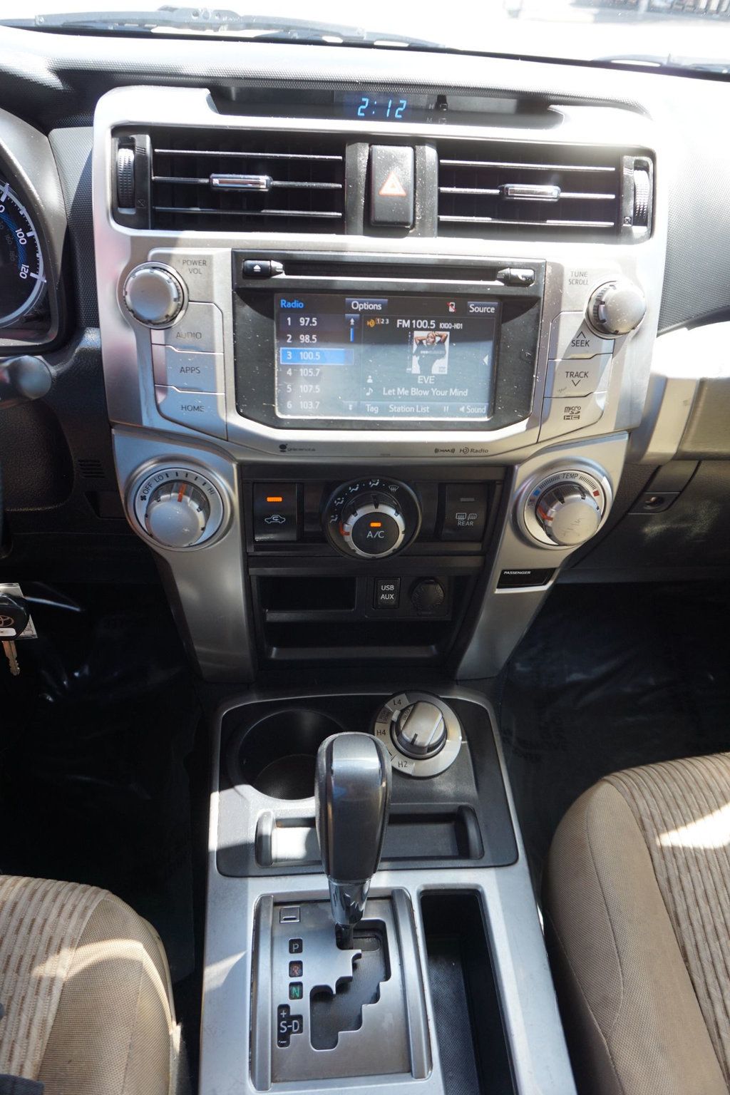 2016 Toyota 4Runner SR5 photo 27