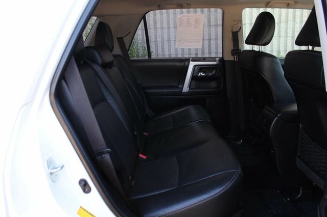 2016 Toyota 4Runner LIMITED W/ NAVIGATION, LEATHER, MOONROOF, NEW TIRES - 23033745 - 9