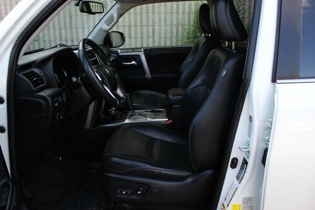 2016 Toyota 4Runner LIMITED W/ NAVIGATION, LEATHER, MOONROOF, NEW TIRES - 23033745 - 22