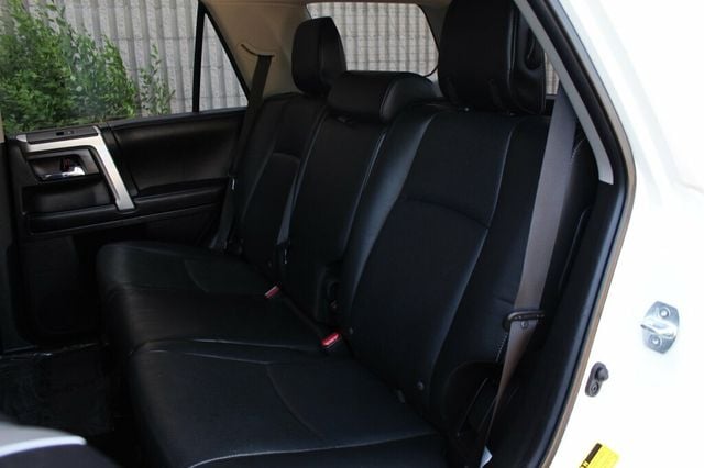 2016 Toyota 4Runner LIMITED W/ NAVIGATION, LEATHER, MOONROOF, NEW TIRES - 23033745 - 27