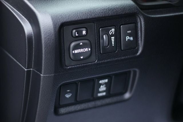 2016 Toyota 4Runner LIMITED W/ REMOTE STARTER, LEATHER, NAVIGATION, MOONROOF  - 22961417 - 20