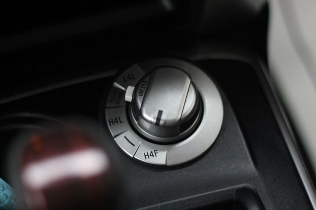 2016 Toyota 4Runner LIMITED W/ REMOTE STARTER, LEATHER, NAVIGATION, MOONROOF  - 22961417 - 29