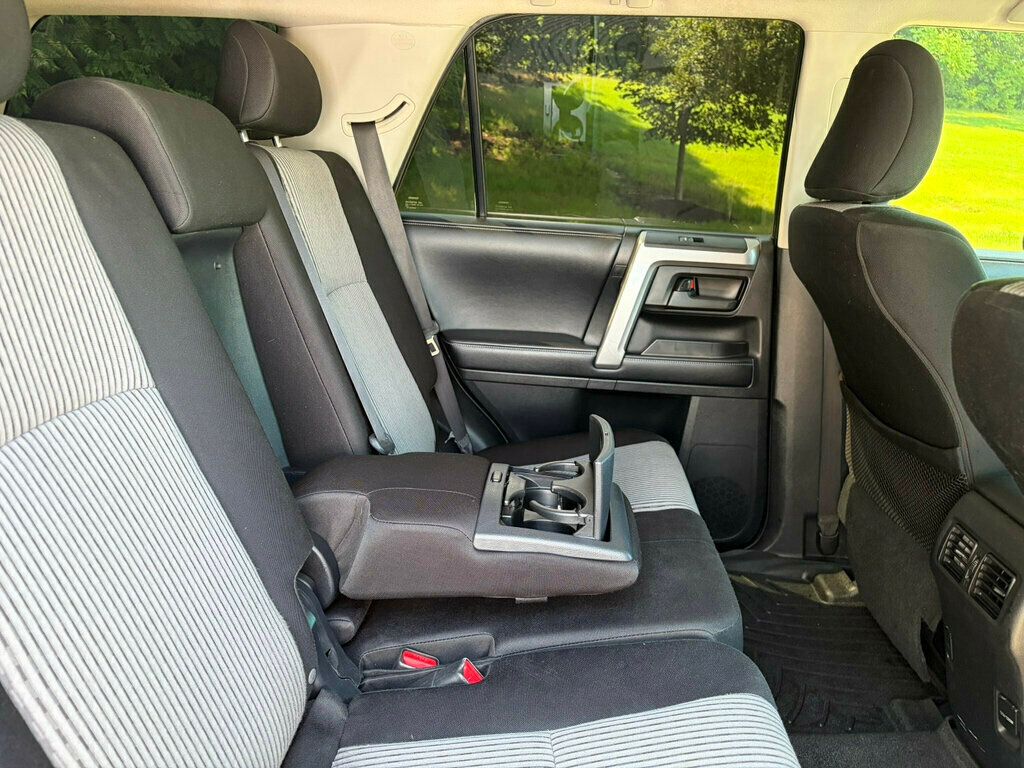 2016 Toyota 4Runner Low Miles 4x4 Rare 3rd Row Southern CLEAN 615-300-6004 - 23057495 - 18