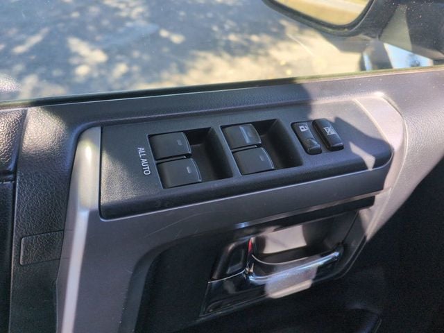 2016 Toyota 4Runner RWD 4dr V6 SR5 - 22949203 - 10