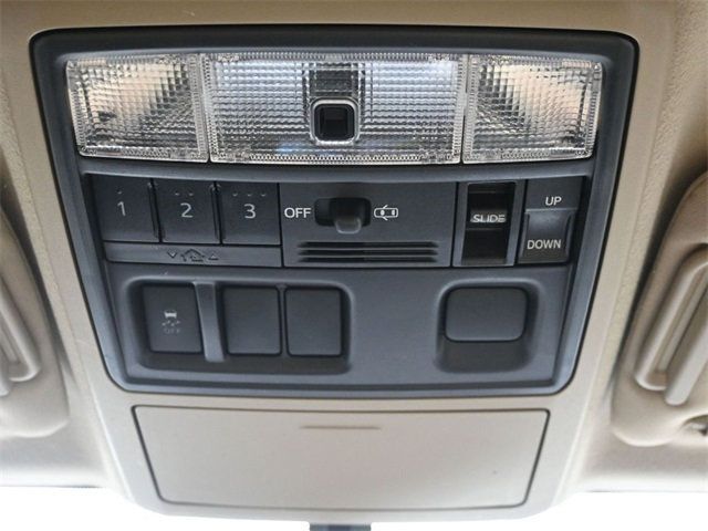 2016 Toyota 4Runner RWD 4dr V6 SR5 - 22989052 - 16