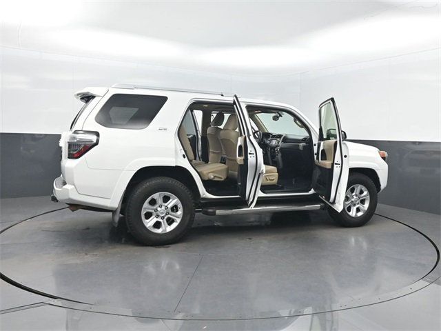 2016 Toyota 4Runner RWD 4dr V6 SR5 - 22989052 - 37