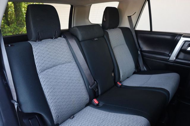 2016 Toyota 4Runner SR5 - 23040828 - 21