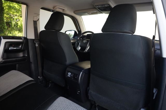 2016 Toyota 4Runner SR5 - 23040828 - 23