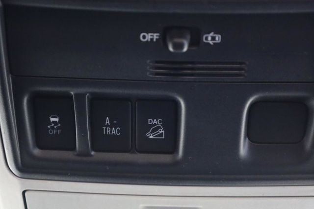 2016 Toyota 4Runner SR5 - 23040828 - 35