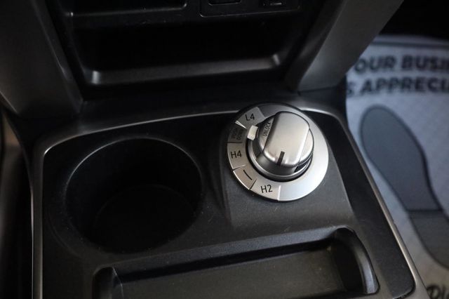 2016 Toyota 4Runner SR5 - 23040828 - 42