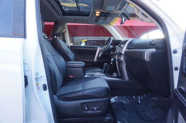 2016 Toyota 4Runner SR5 PREMIUM, PREMIUM WHEELS, ALL TERRAIN TIRES, ROOF RACK - 22943433 - 20