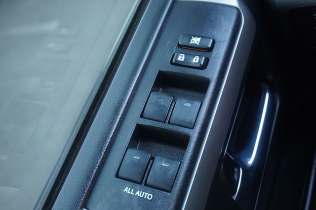 2016 Toyota 4Runner SR5 PREMIUM, PREMIUM WHEELS, ALL TERRAIN TIRES, ROOF RACK - 22943433 - 23