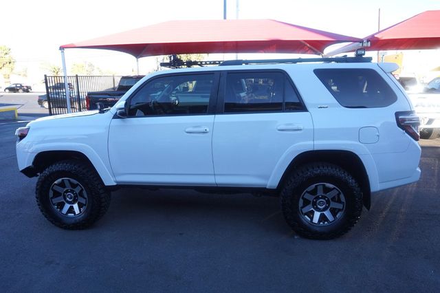 2016 Toyota 4Runner SR5 PREMIUM, PREMIUM WHEELS, ALL TERRAIN TIRES, ROOF RACK - 22943433 - 2