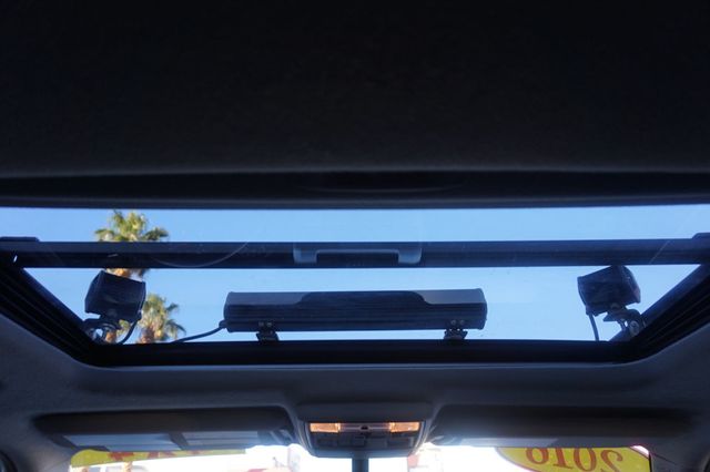 2016 Toyota 4Runner SR5 PREMIUM, PREMIUM WHEELS, ALL TERRAIN TIRES, ROOF RACK - 22943433 - 39