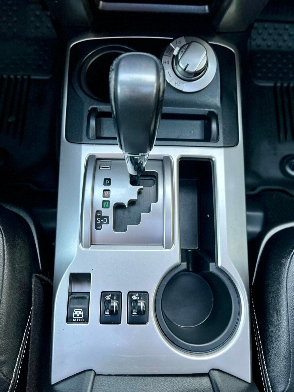 2016 Toyota 4Runner SR5/SR5 PREMIUM - 22904556 - 11