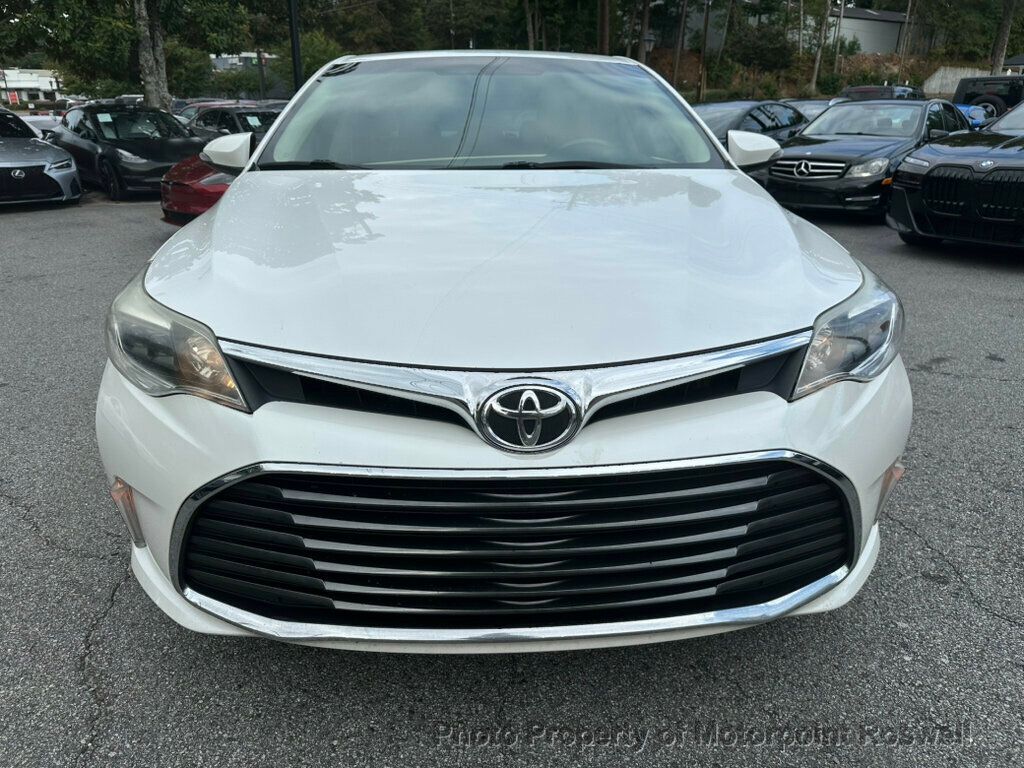 2016 Toyota Avalon XLE photo 3
