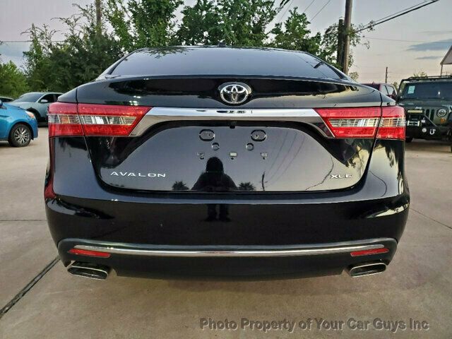2016 Toyota Avalon XLE Premium photo 4