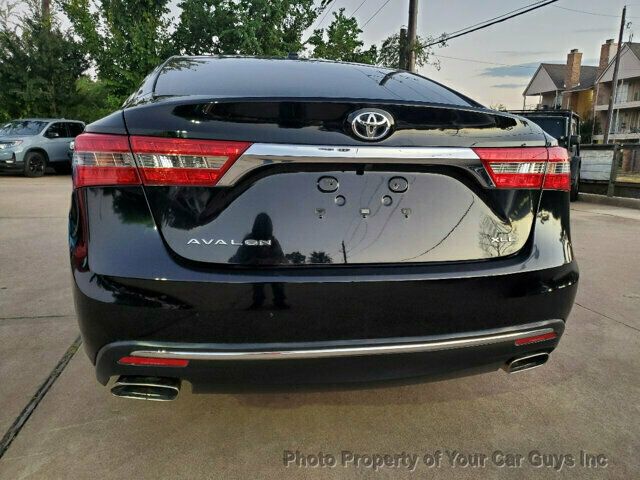 2016 Toyota Avalon XLE Premium photo 5