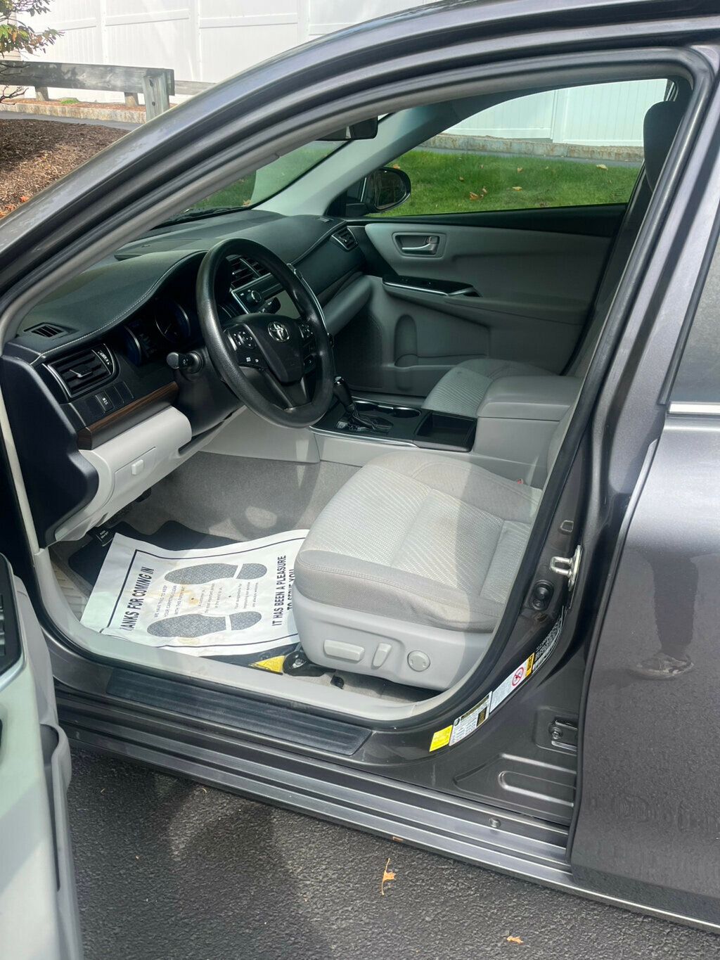 2016 Toyota Camry  - 22916550 - 9