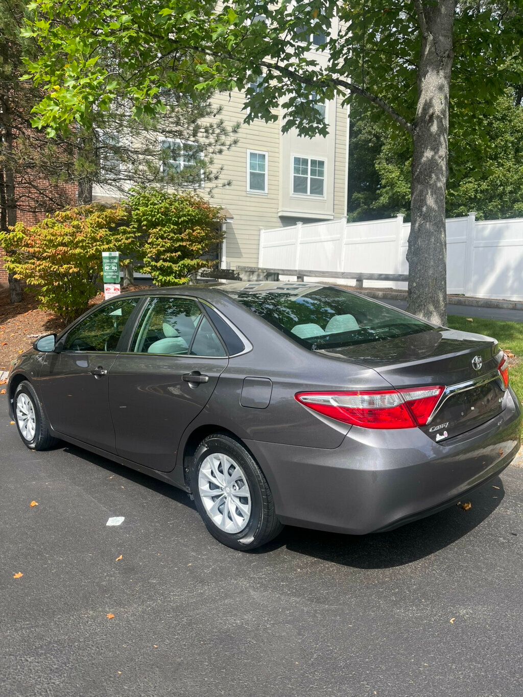 2016 Toyota Camry  - 22916550 - 5