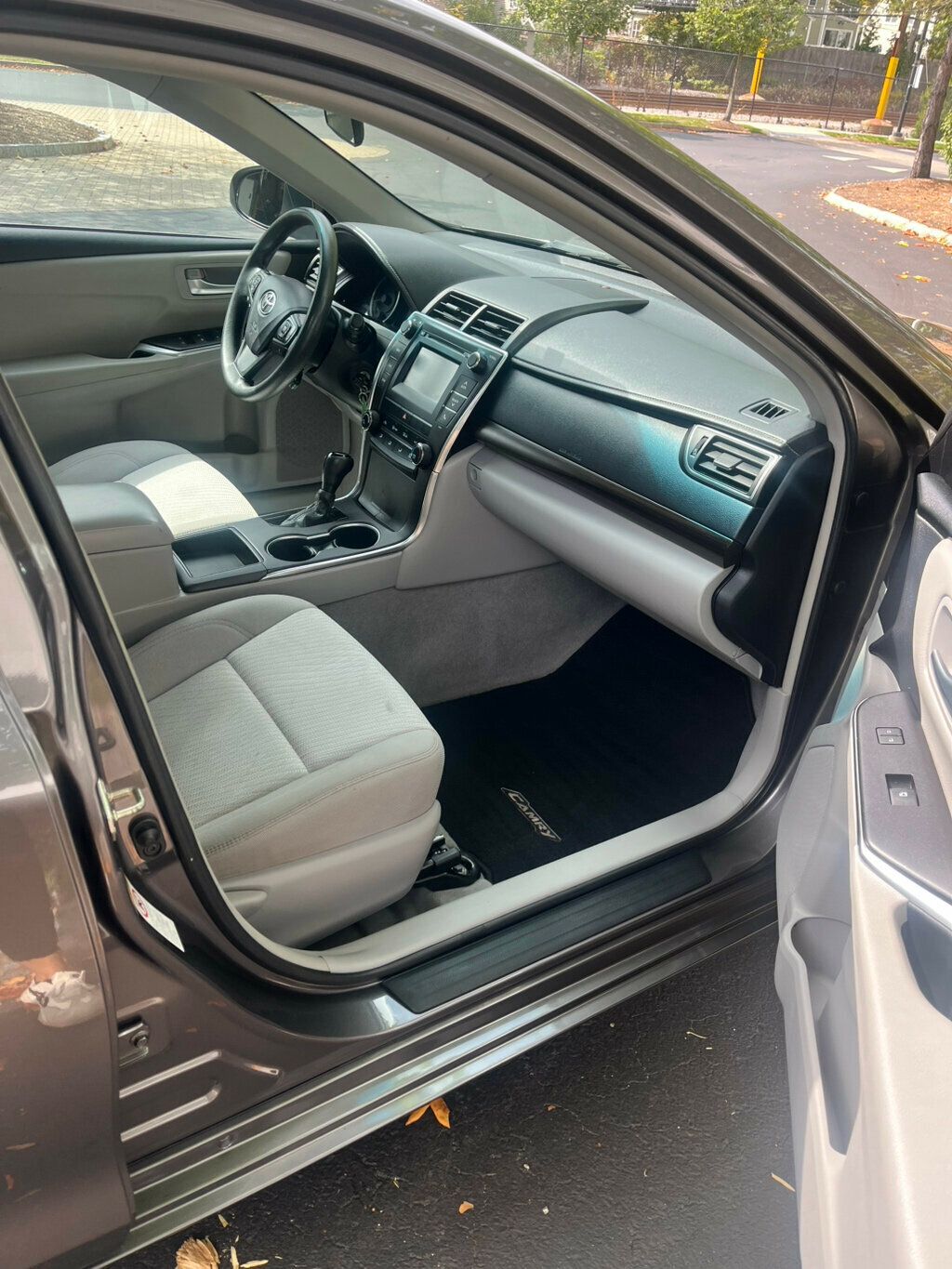 2016 Toyota Camry  - 22916550 - 8