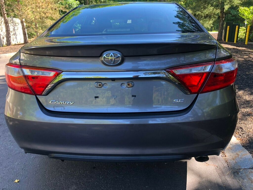 2016 Toyota Camry  - 23041437 - 3
