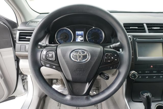 2016 Toyota Camry  - 23032467 - 11