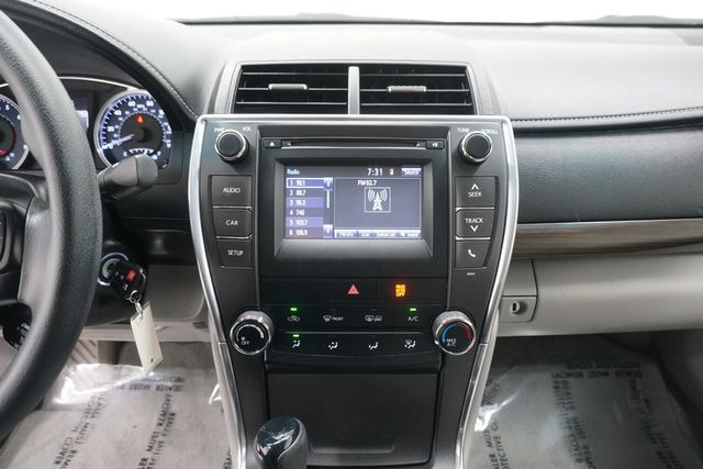 2016 Toyota Camry  - 23032467 - 13