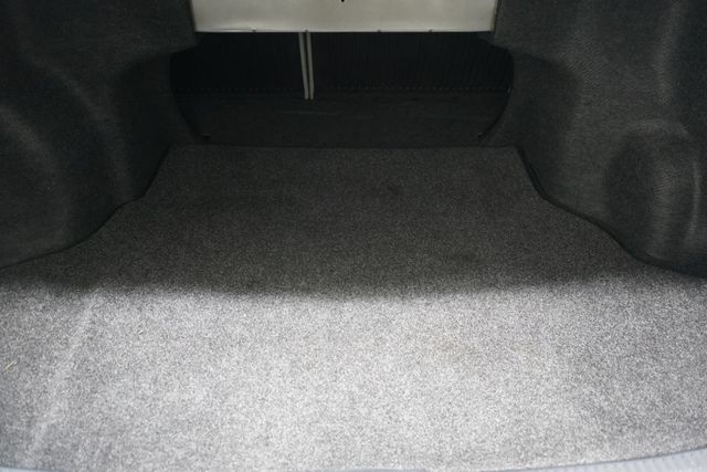 2016 Toyota Camry  - 23032467 - 17