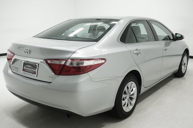 2016 Toyota Camry  - 23032467 - 1