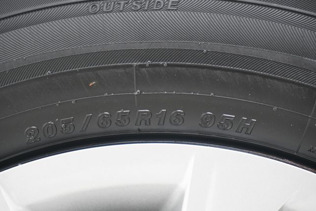 2016 Toyota Camry  - 23032467 - 19