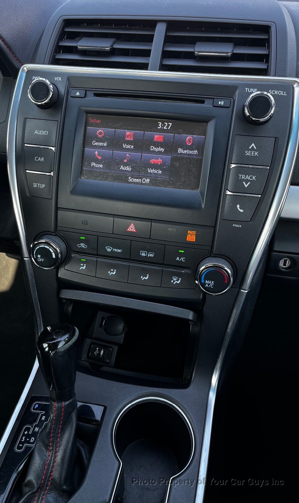 2016 Toyota Camry  - 23071024 - 18
