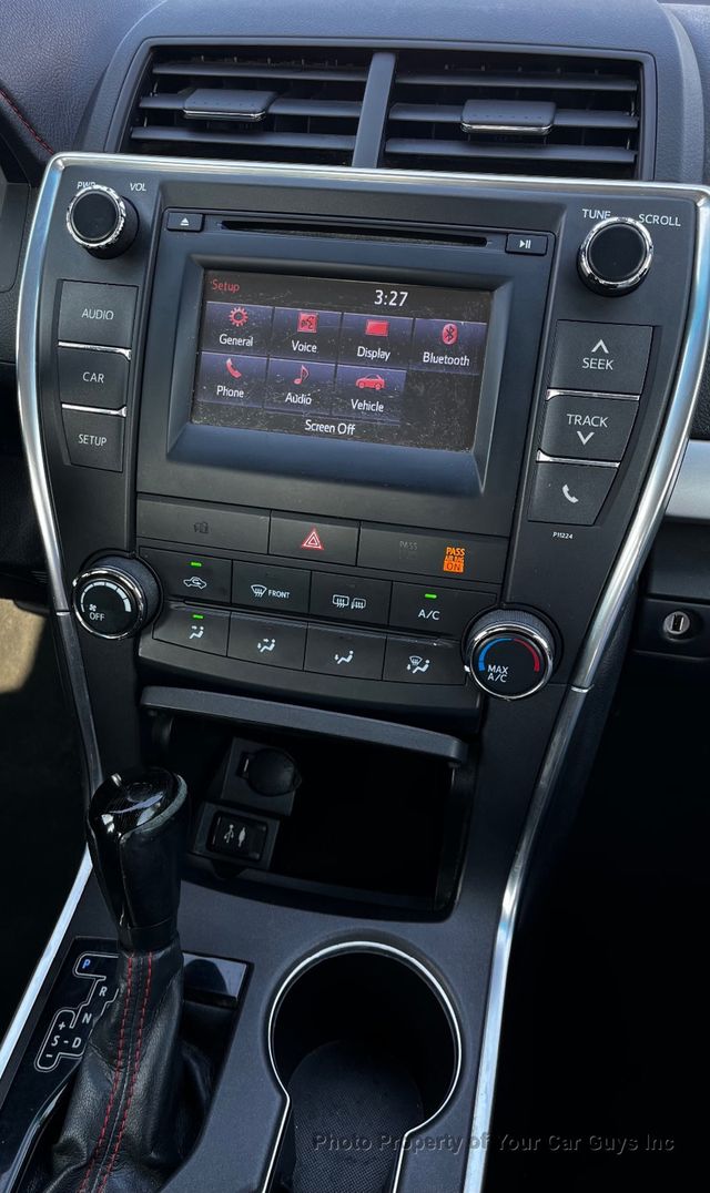 2016 Toyota Camry  - 23071024 - 18