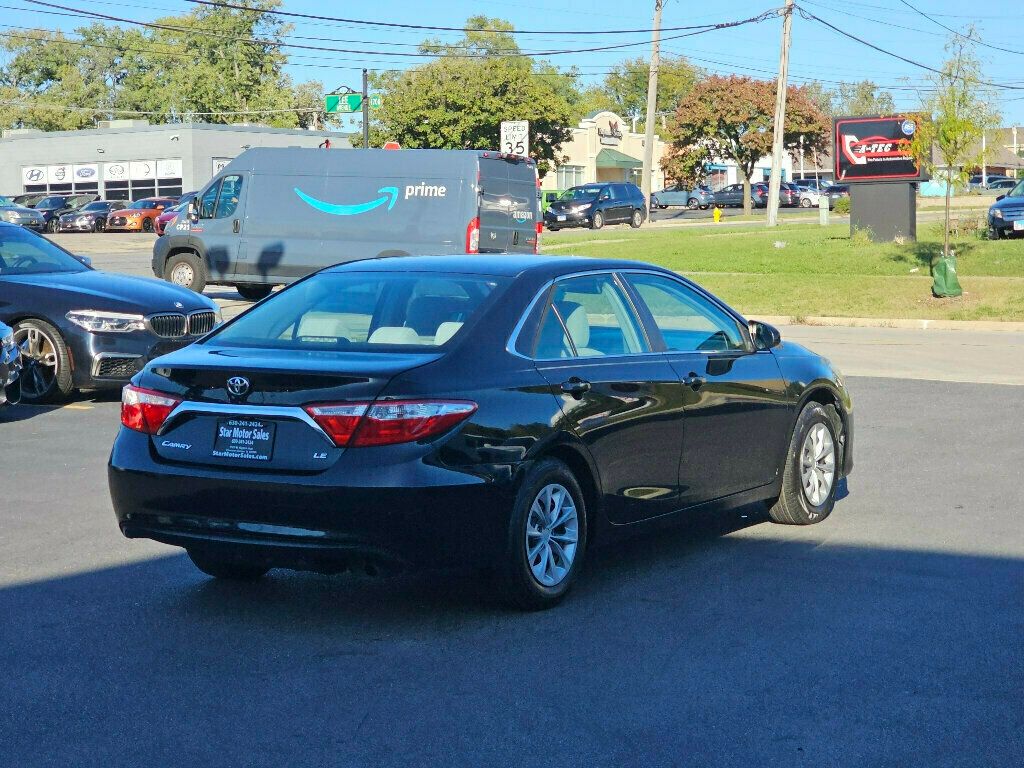 2016 Toyota Camry photo 7